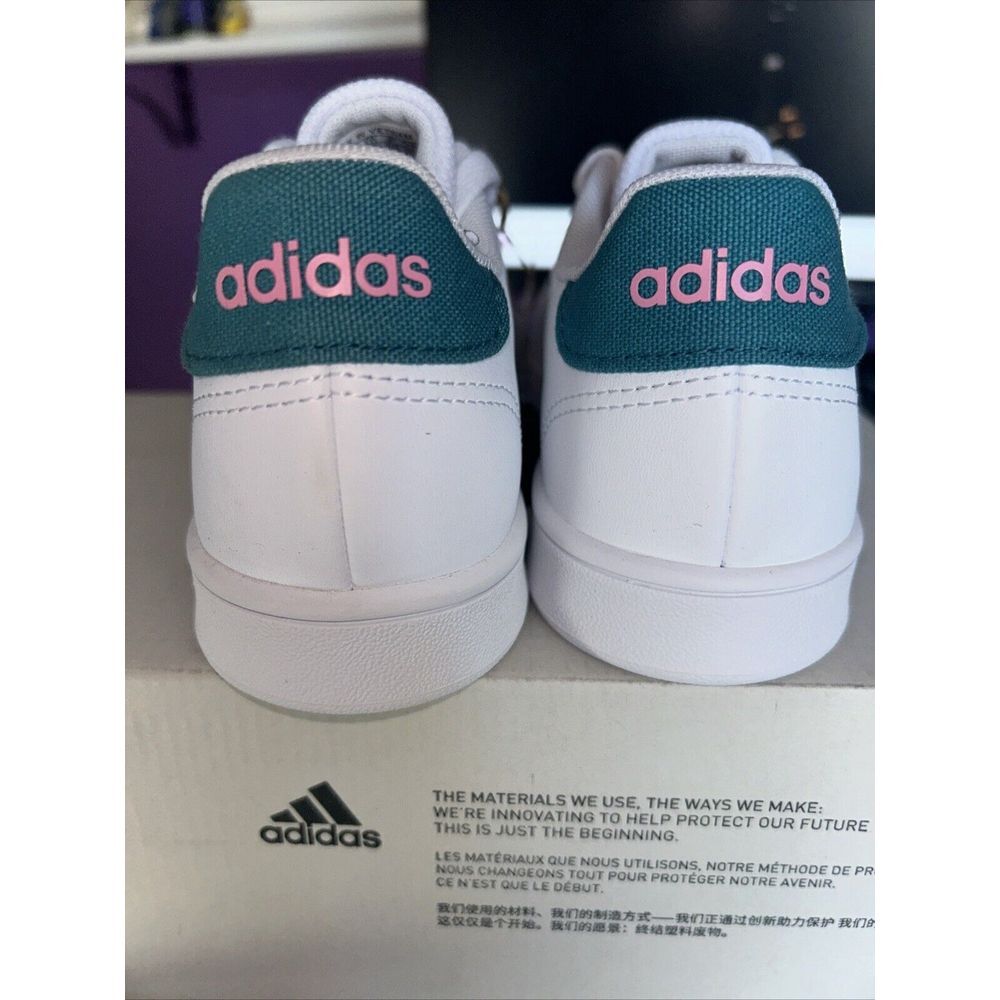 NWOB Adidas Advantage  Tennis Shoes Size 2‎ In Kids Color White With Teal - Picture 5 of 9